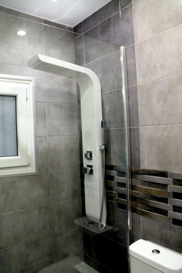 Daire New Near Metro Larissis In The Centre Of